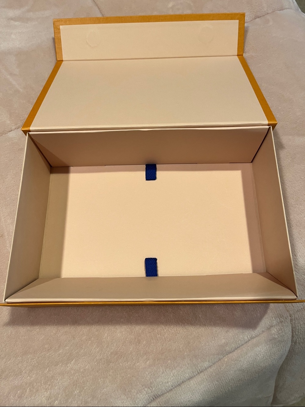 Louis Vuitton Orange and Black Logo  magnetic Gift Box - Picture 2 of 3